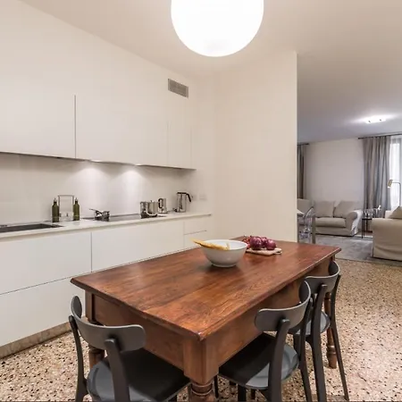 Scaleter - A Fine Luxury In Palazzo With Canal View * Venedik